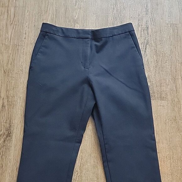 Ann Taylor Crop Dress Pants ~ Sz 8 ~ Dark Blue ~ Mid Rise ~ 26" Inseam - Picture 3 of 6
